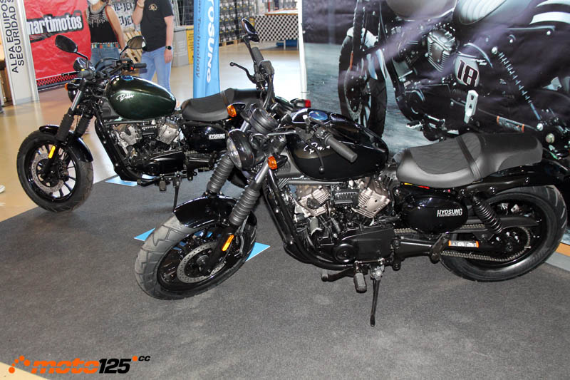 Motorama Madrid 2021 - Hyosung Aquila Bobber 125